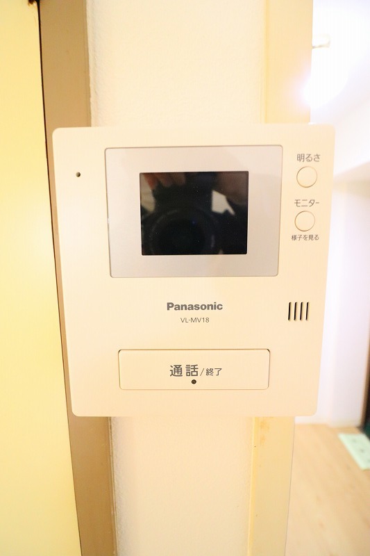セキュリティ　モニター付きの為、来訪者を視認することが出来ます♪