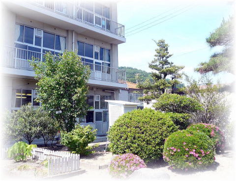 小学校　福山市立本郷小学校（小学校）まで897m