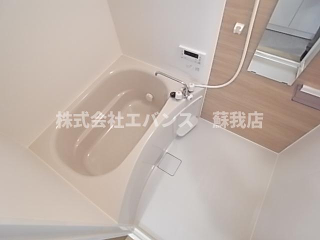 バス・シャワールーム　ゆったり過ごせるお風呂です