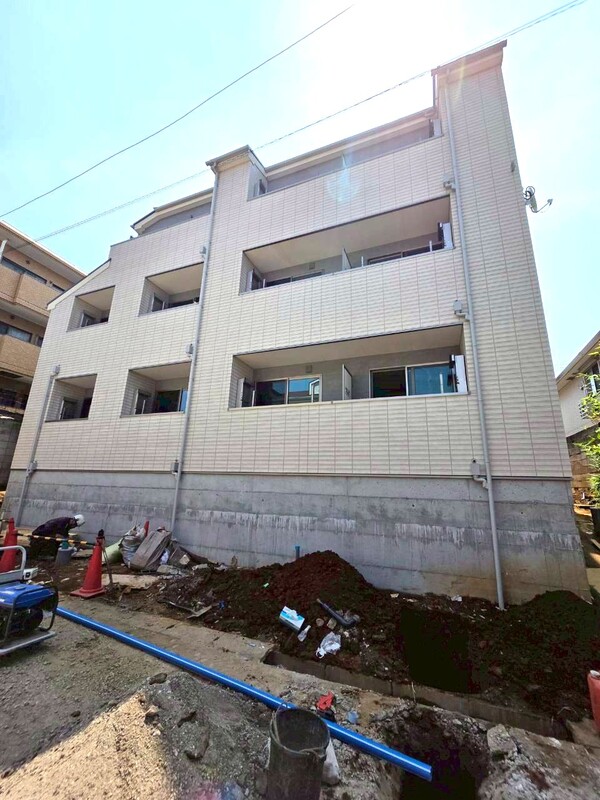 建物外観　オートロック・防犯カメラ付きで安心★