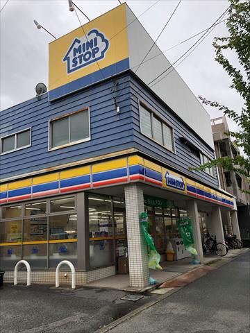 コンビニ　ミニストップ（コンビニ）まで157m