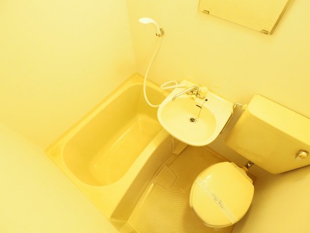 ルーブル西灘の風呂写真