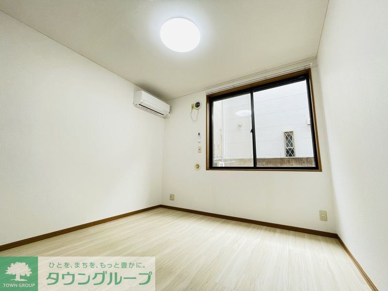 グランドール上北沢の居間写真