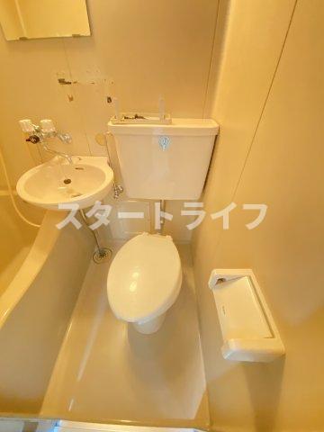 阪急神戸線 十三駅 徒歩8分 5階建 築41年のトイレ写真