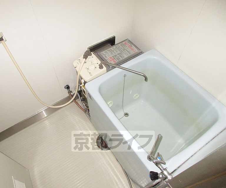 バス・シャワールーム　清潔感のあるバスルームです！