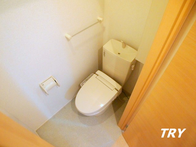 トイレ　ウォシュレット付！