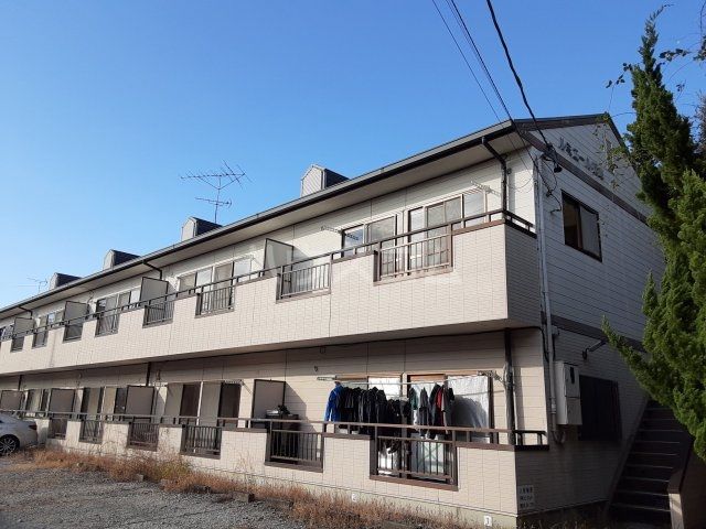 瀬戸市北松山町のマンションの建物外観