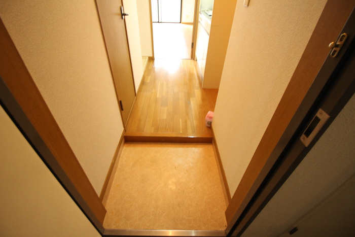 玄関　靴箱あり