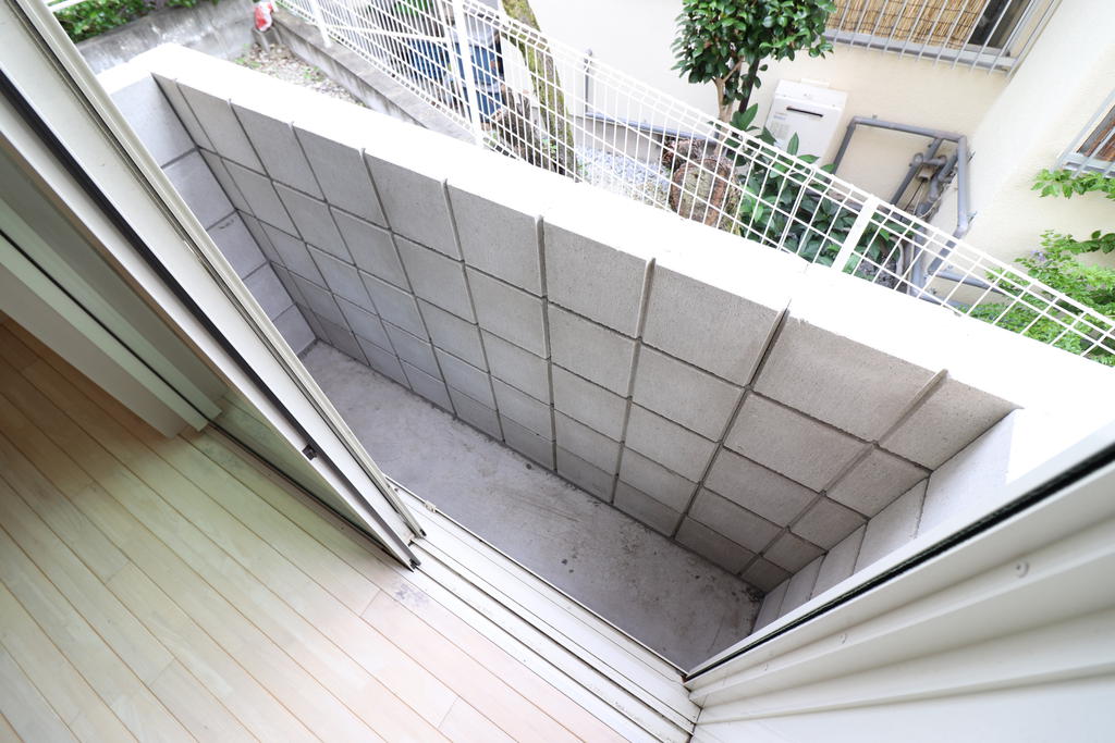 バルコニー　※同物件別部屋の参考写真・現況優先