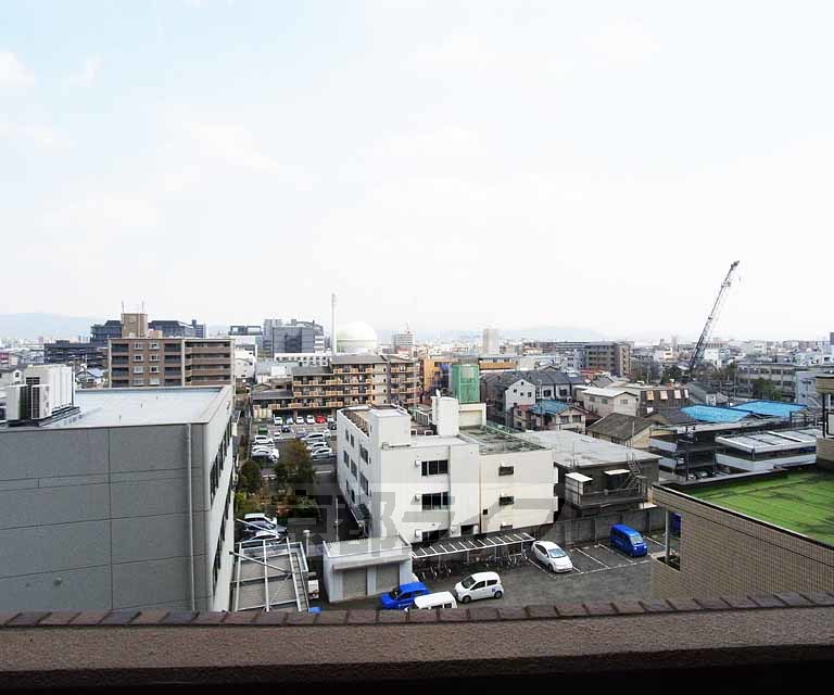 【京都市右京区西院東中水町のマンションの眺望】