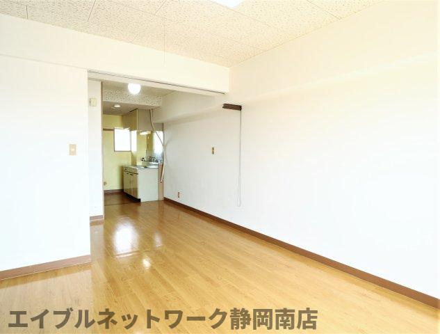 その他　スタンダードな洋室です