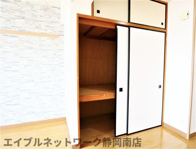 収納　十分な収納スペースがあります