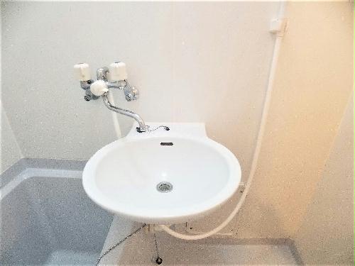 洗面設備　設備・仕様は号室により異なる為、現況を優先致します。