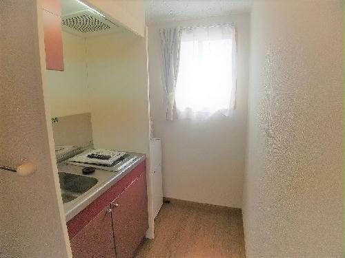 その他　小窓があるので陽が入り明るいです。