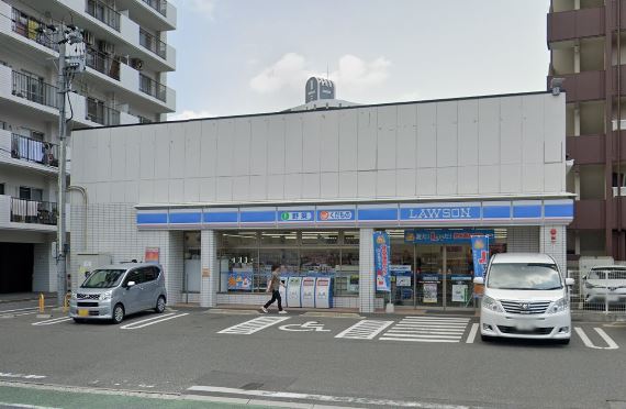 コンビニ　ローソン小倉片野一丁目店（コンビニ）まで134m