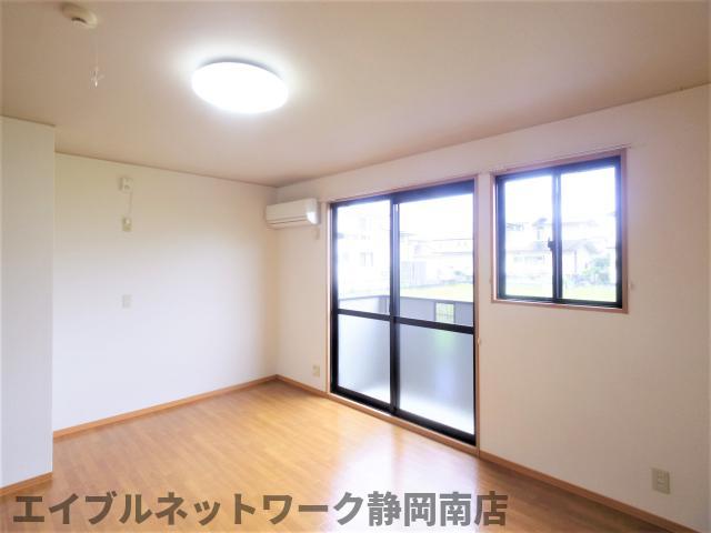 その他部屋・スペース　明るい色調の室内です