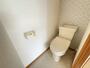 トイレ　清潔感のあるトイレです。シンプルなので掃除も簡単にできます。