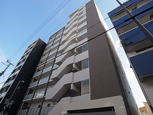 神戸市兵庫区入江通のマンションの建物外観