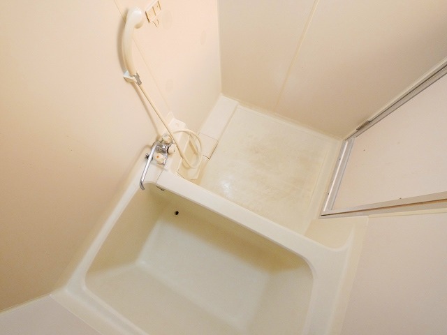 バス・シャワールーム　日々の疲れを癒すお風呂付です