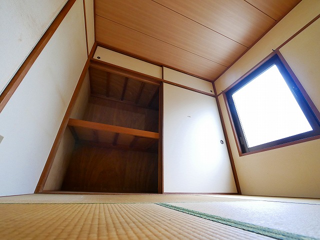 収納　広々とした押入れ収納ですね