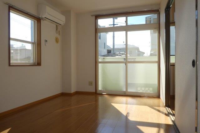 居室・リビング　洋室