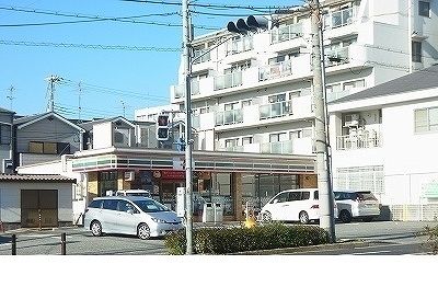 コンビニ　セブンイレブン様（コンビニ）まで350m