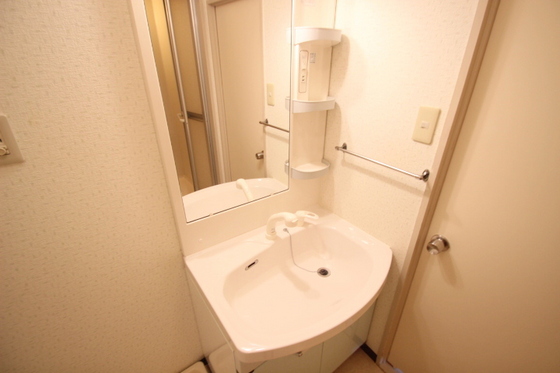 洗面設備　※別部屋の写真です