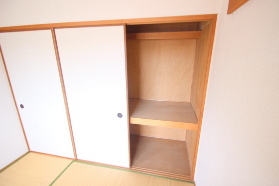 収納　※別部屋の写真です