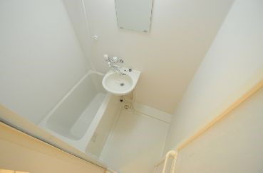 バス・シャワールーム　現状優先です。