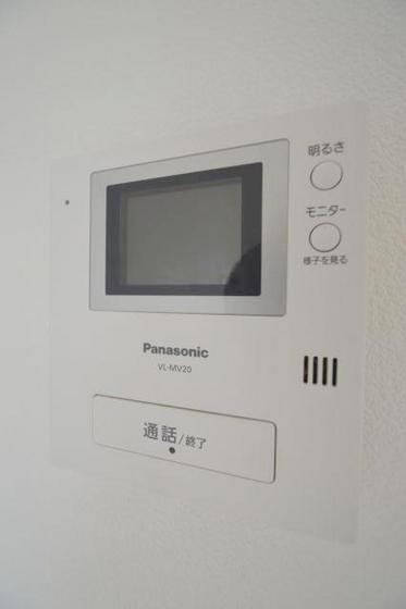 セキュリティ　モニター付きインターフォンで一人暮らしも安心♪♪