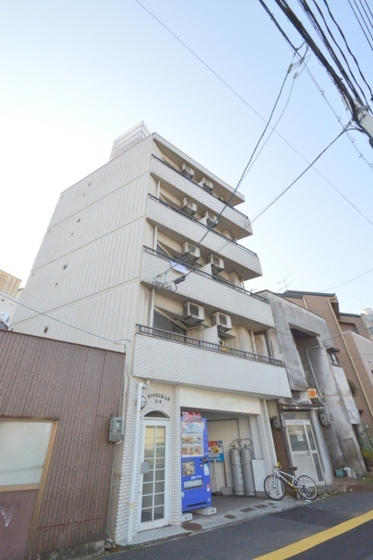 建物外観　室内リフォーム済み♪