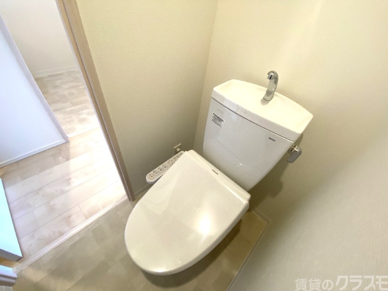 トイレ　冬場も安心の温水洗浄便座！