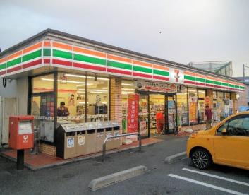 コンビニ　セブンイレブン横浜日吉7丁目店（コンビニ）まで485m