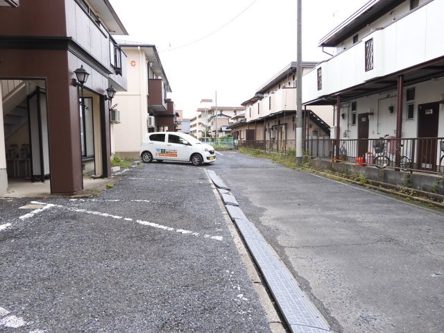 【サン・ビュー浜田　Ａ棟の駐車場】