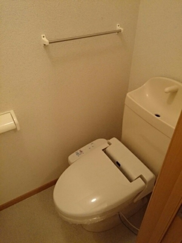 トイレ　図面と現状に相違がある場合には現状を優先