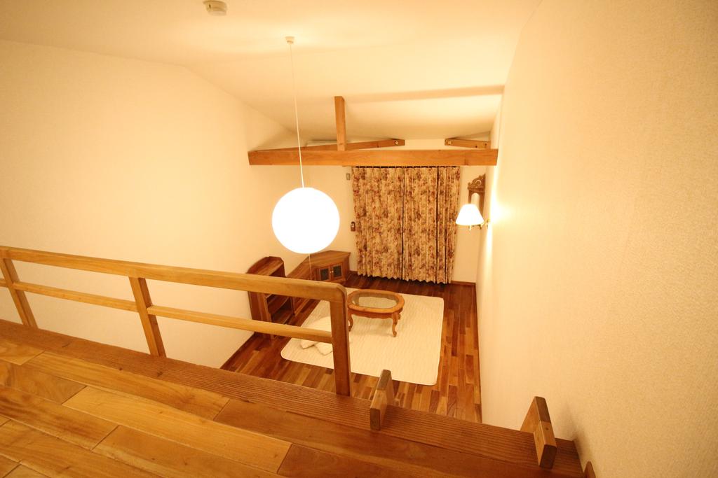 その他部屋・スペース　ロフト上部から洋室・エアコン＆照明器具付き