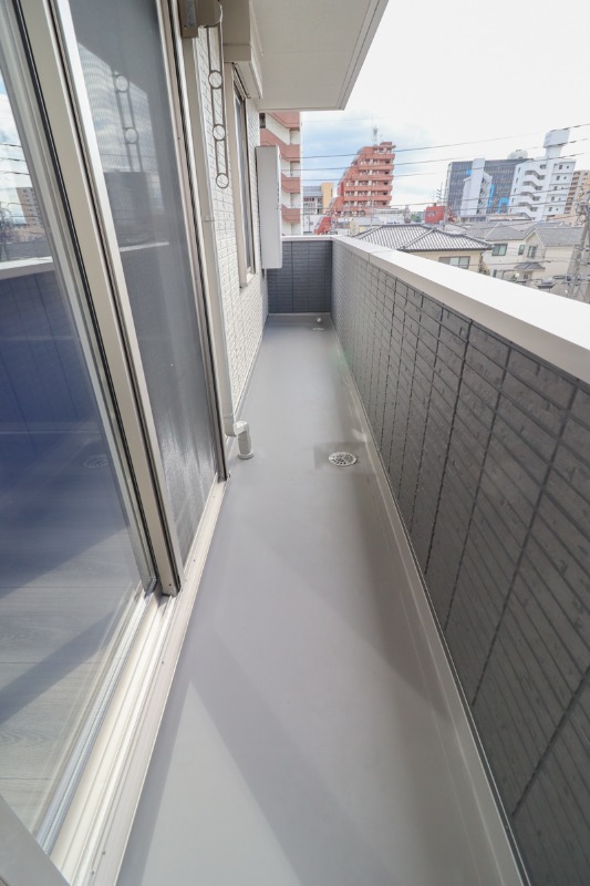 バルコニー　図面と現状に相違がある場合には現状を優先