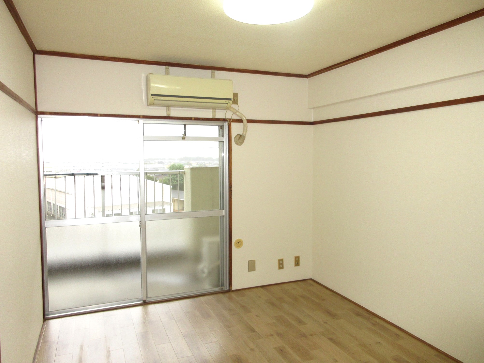 広木マンションの居間写真