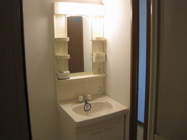 洗面設備　同型タイプ