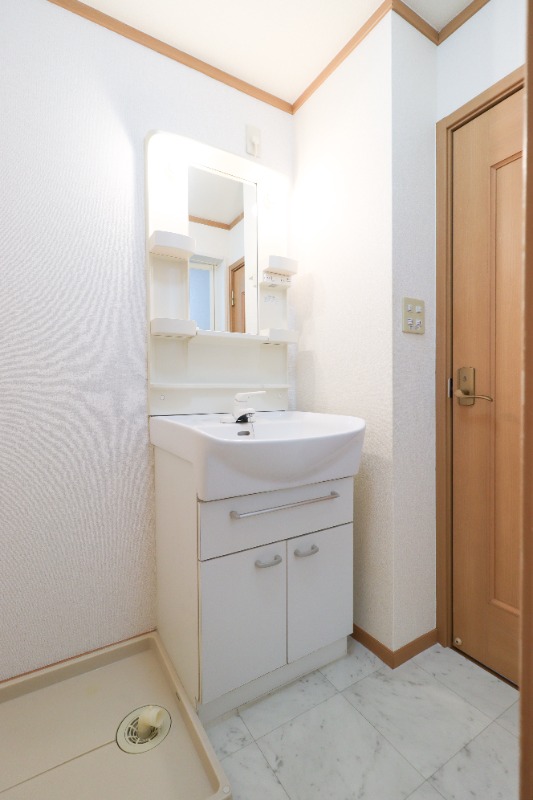 洗面設備　図面と現状が相違がある場合には現状を優先