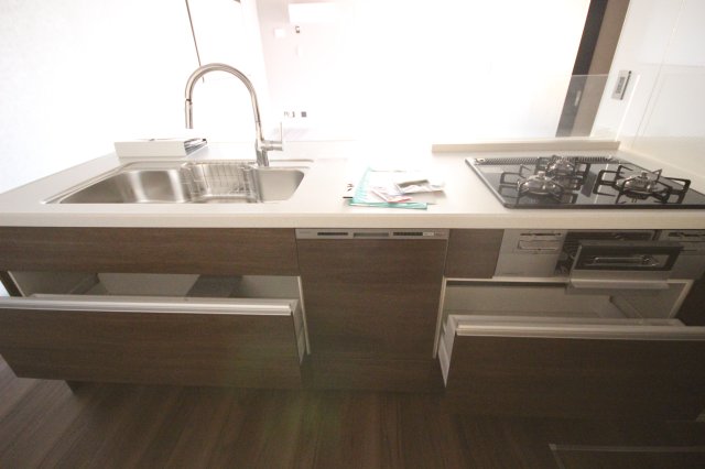 キッチン　収納