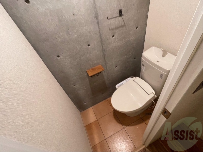 トイレ　こちらはトイレです。清潔感があり、安心して使用できます。