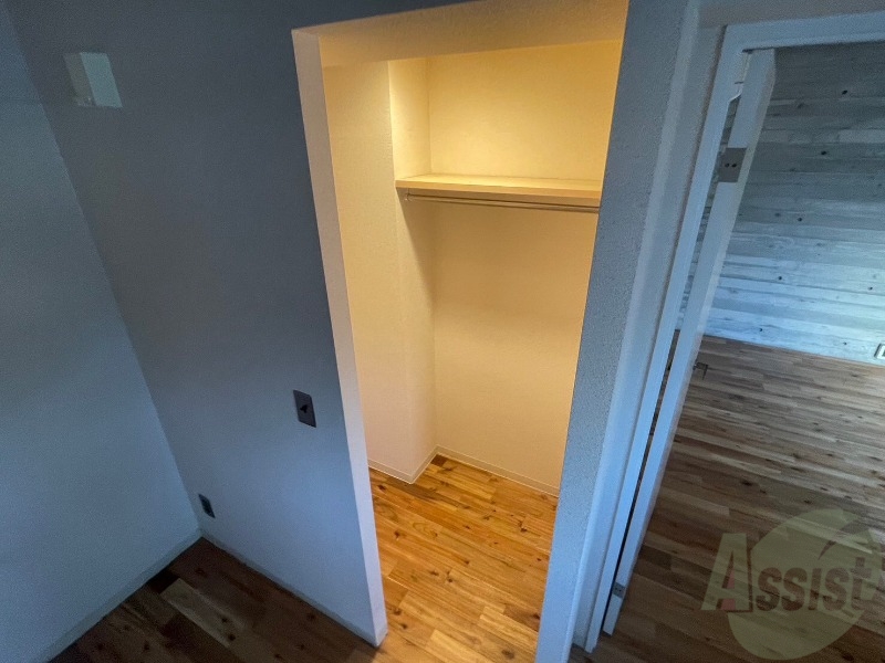 収納　クローゼットがありました。お洋服や荷物はここへ