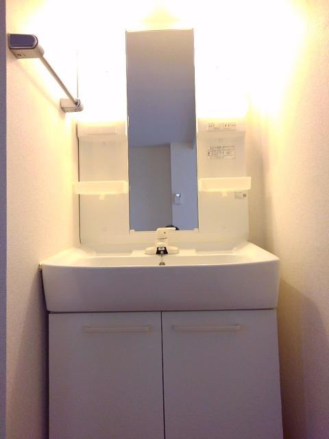 洗面設備　人気の独立洗面台☆