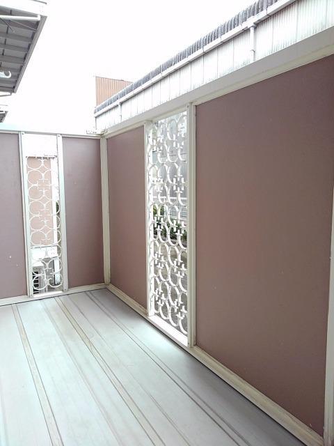 バルコニー　南東向きで日当たり良好☆