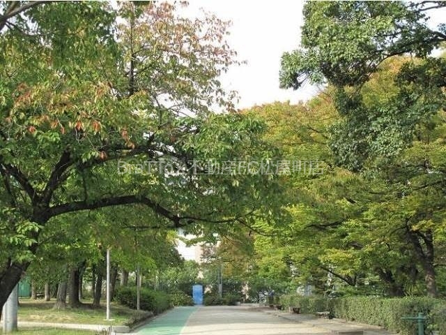 【大阪市天王寺区清水谷町のマンションの公園】