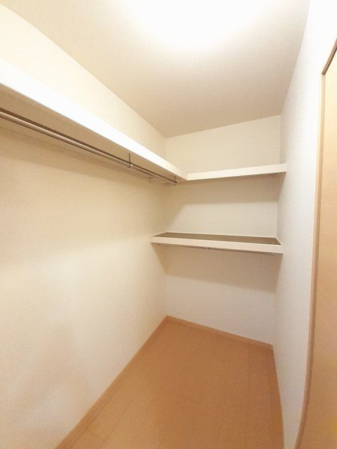 収納　ウォークインクローゼットです。