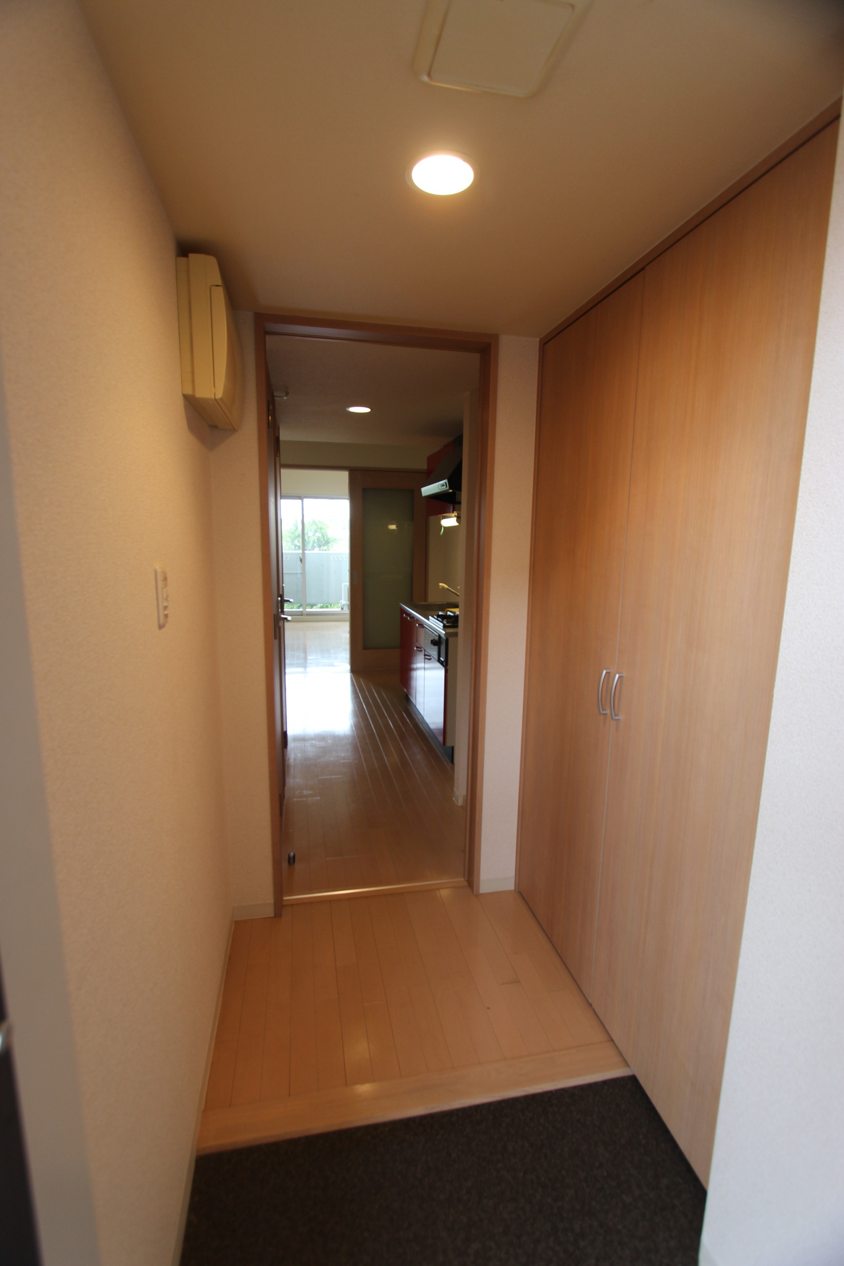 玄関　同タイプ別部屋