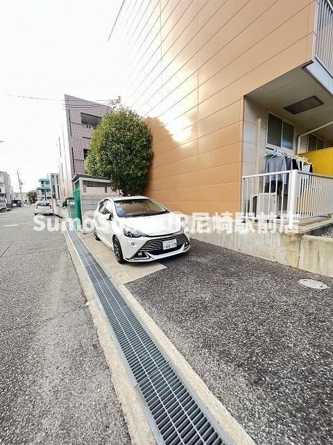 駐車場　駐車場完備です
