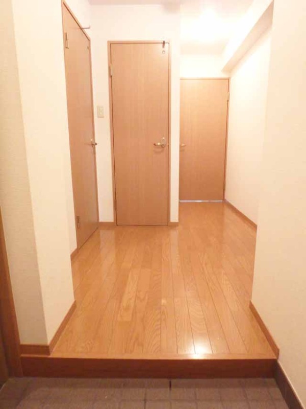 玄関　下駄箱付き！